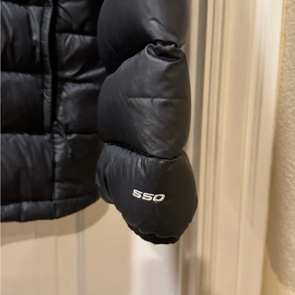 The North Face Men's Black Puffer Jacket 550 - Picture 2 of 5